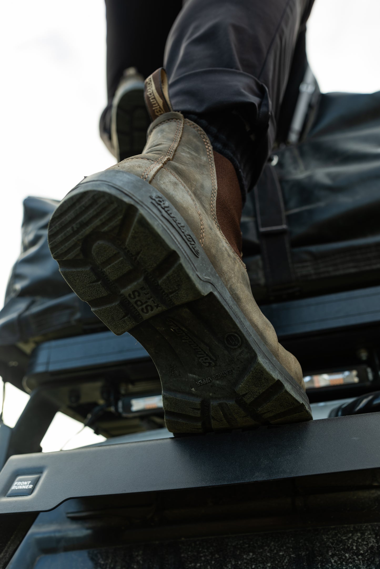 BLUNDSTONE #585 RUSTIC BROWN - Der perfekte Gassi-Schuh für alle Hunde und Nichthundebesitzer.