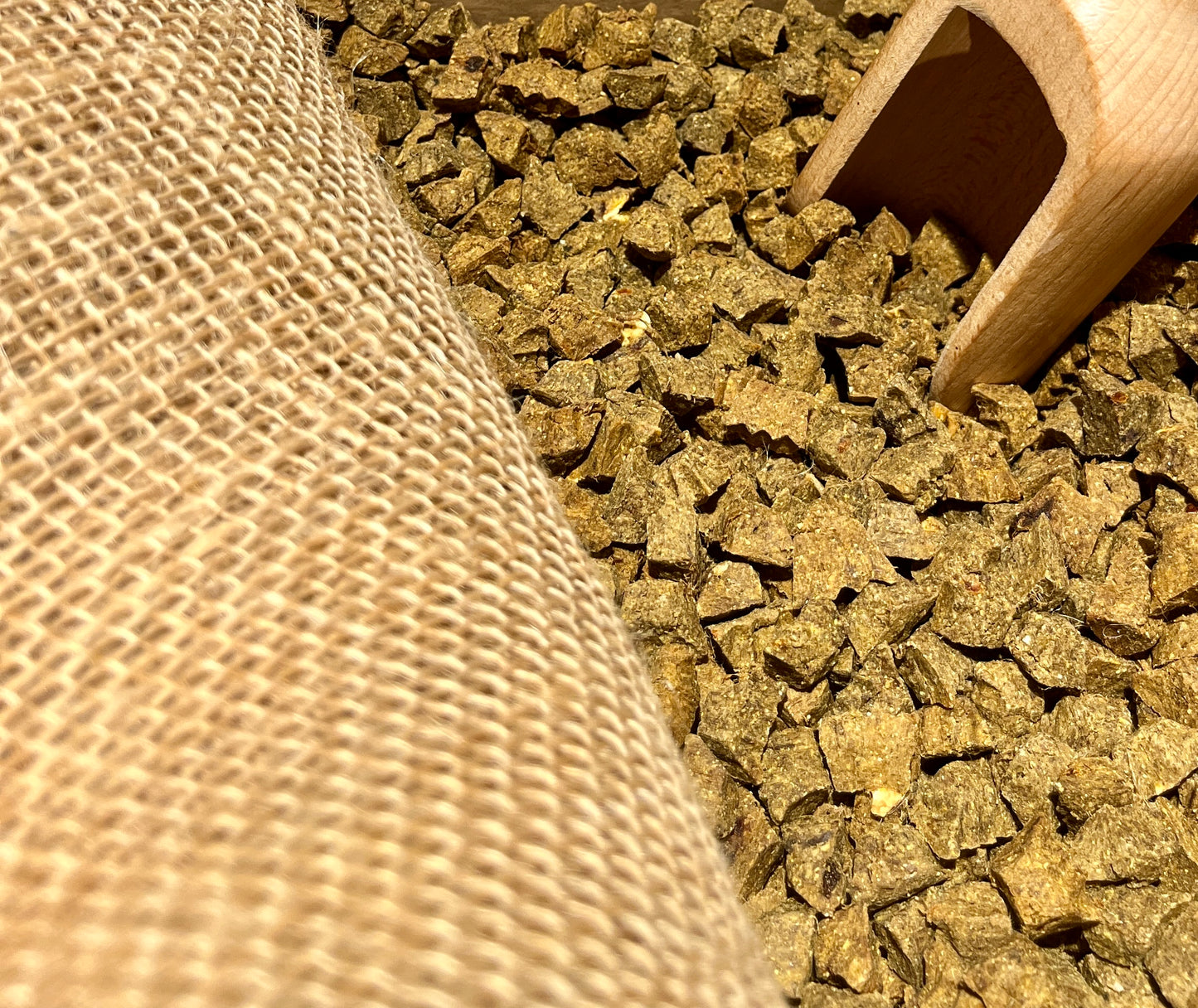 wau le'wau - Das Premium Trockenfutter mit Hühnerfleisch